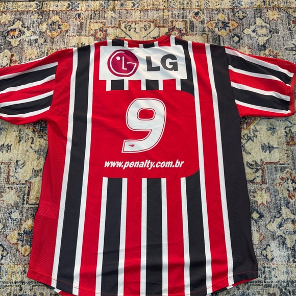 Vintage LG Classic vertical stripe jersey from the early 2000s. Size XL - Picture 4 of 6